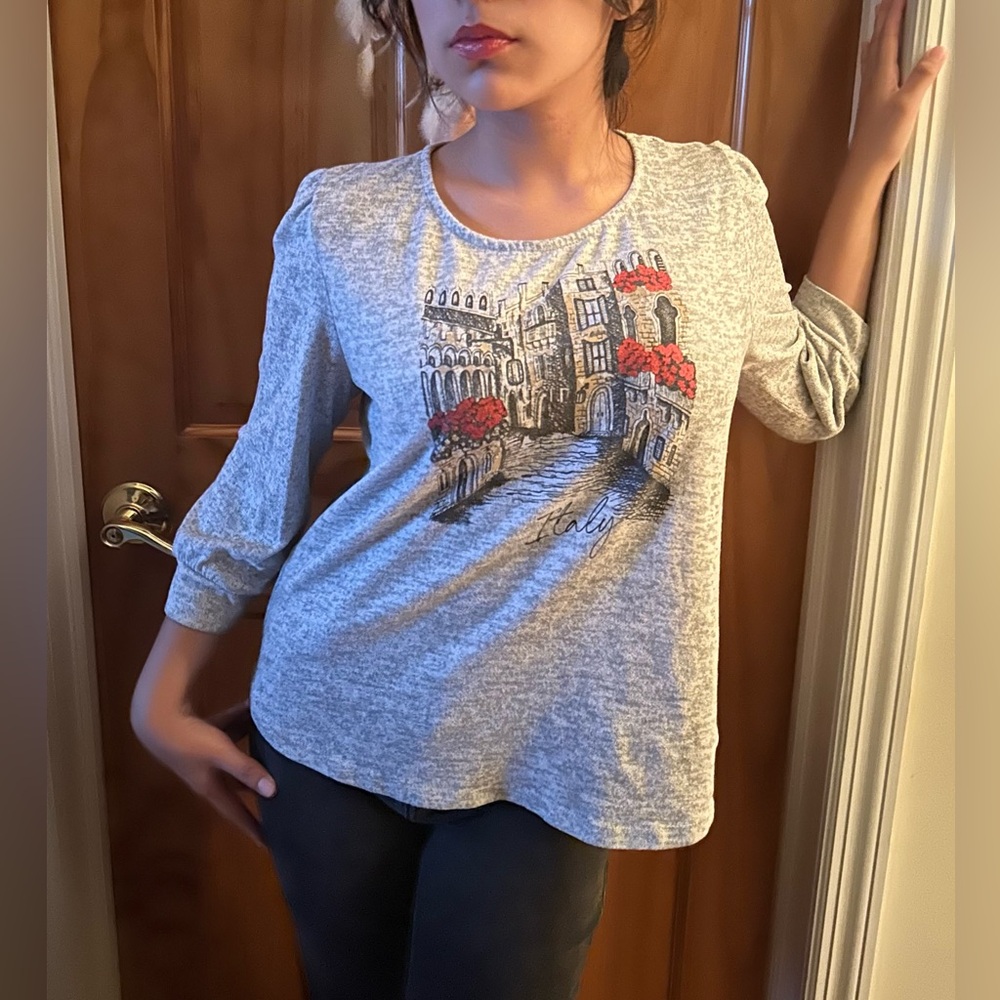 Italy 3/4 long sleeve Gray Top
